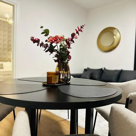 Tasmajdan Park, 15 Minutes By Walk To Knez Mihajlova Centar Apartment