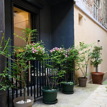 Апартаменты Tasmajdan Park, 15 Minutes By Walk To Knez Mihajlova Centar Белград